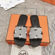 Hermes Slippers